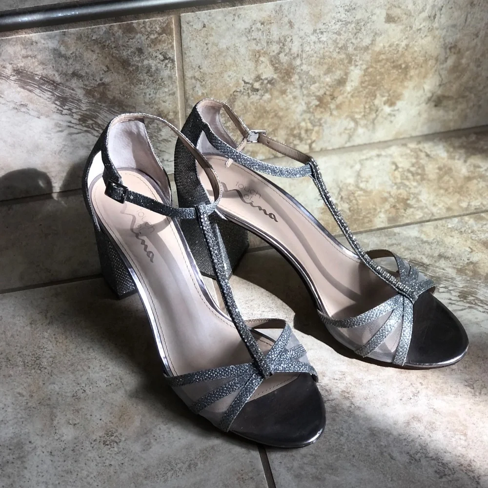 Touch of Vienna Glittering Silver Heels Summer Outing Formal Event - Picture 2 of 11